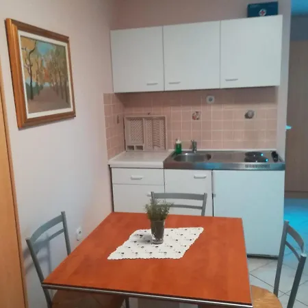 Apartmani Selce Exterior photo