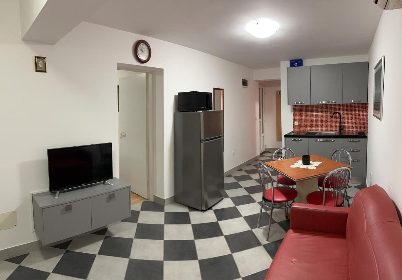Apartmani Selce * Selce